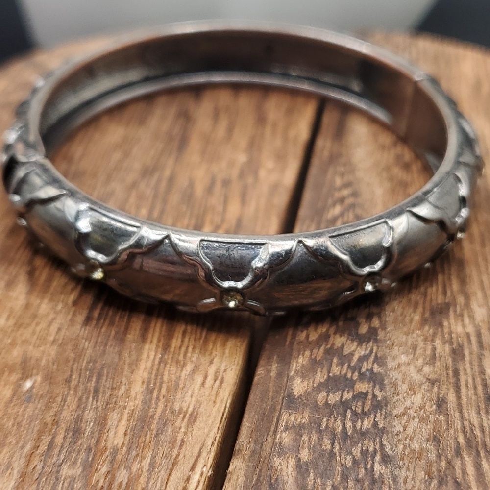 B2734 medieval dungeon hinge bracelet